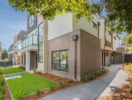 6/1 Newman Road, Wantirna South - Image 1
