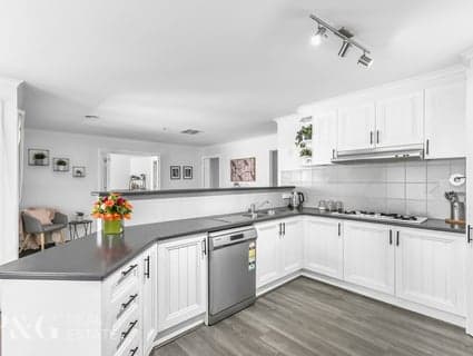 40 Warrenwood Place, Narre Warren - Thumbnail 3