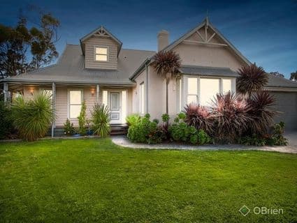 11 Ferncroft Court, Berwick - Image 1