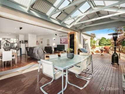 11 Ferncroft Court, Berwick - Thumbnail 2