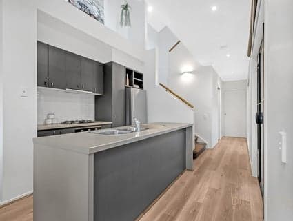 3 Rathdowne Walk, Epping - Thumbnail 5