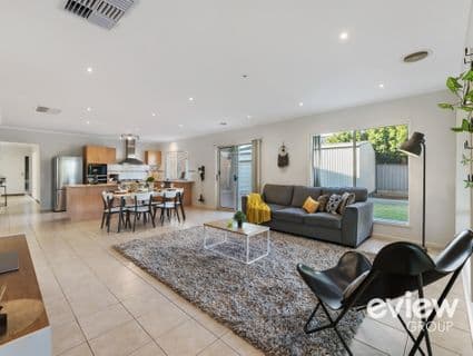 22 Liverpool Circuit, Craigieburn - Thumbnail 3