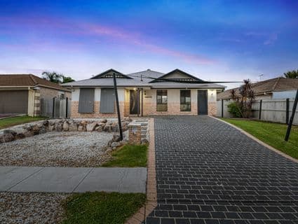 80 Lake Manchester Street, Logan Reserve - Thumbnail 2