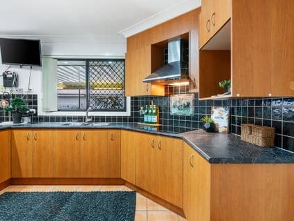 80 Lake Manchester Street, Logan Reserve - Thumbnail 3