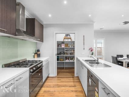 10 Rosina Drive, Officer - Thumbnail 4