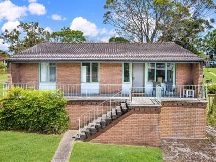 10 Kenny Close, Swansea - Image 1