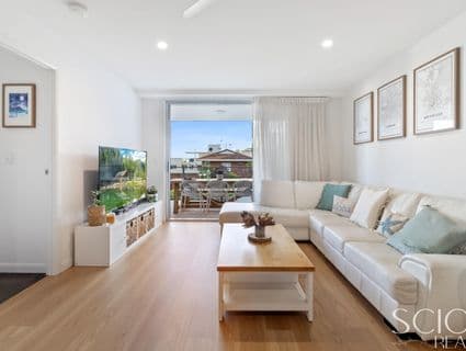 10/33-35 Saltair Street, Kings Beach - Thumbnail 3