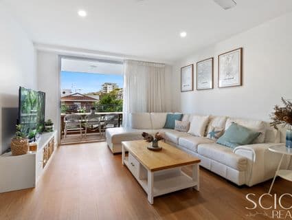 10/33-35 Saltair Street, Kings Beach - Thumbnail 4