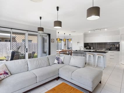 49 Anchorage Drive, Birtinya - Thumbnail 4