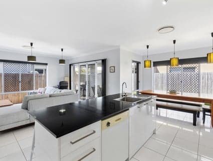 49 Anchorage Drive, Birtinya - Thumbnail 5