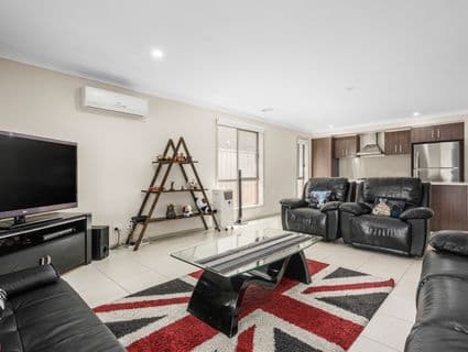 90 Park Orchard Drive, Pakenham - Thumbnail 4