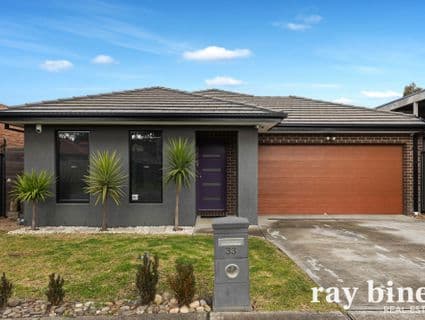 33 Woodside Way, Roxburgh Park - Image 1