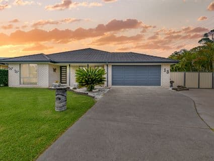 13 EDWIN DRIVE, Landsborough - Thumbnail 2