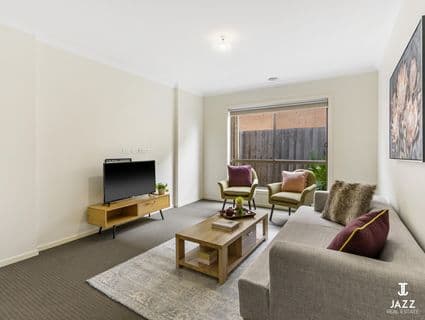 31 Heatherbell Avenue, Point Cook - Thumbnail 8