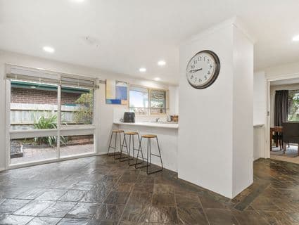 7 Rassay Court, Frankston - Thumbnail 7