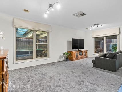 10 Malabar Court, Narre Warren South - Thumbnail 2