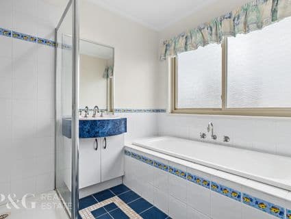 10 Malabar Court, Narre Warren South - Thumbnail 4