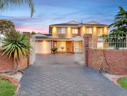 4 Casablanca Court, Greenvale - Image 1