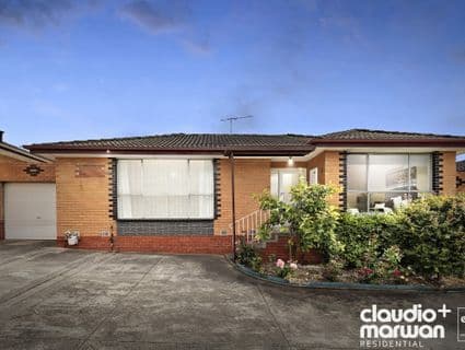 2/13 Arnold Court, Pascoe Vale - Image 1
