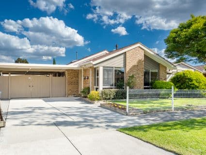 37 Newlyn Drive, Craigieburn - Image 1