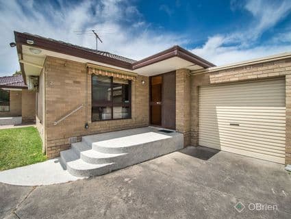 2/18 Rosella Street, Murrumbeena - Image 1