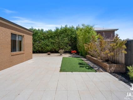 39 Landing Place, Point Cook - Thumbnail 2