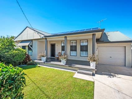 6 Merleview Street, Belmont - Image 1
