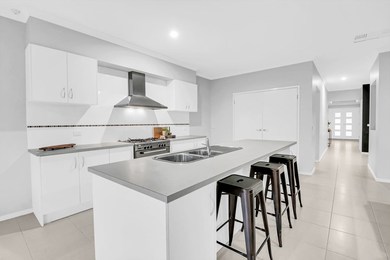 20 Gainsborough Drive, Craigieburn - Thumbnail 5