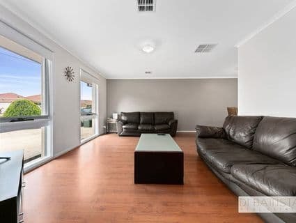 2 Dartford Court, Craigieburn - Thumbnail 2