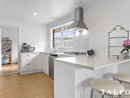 2 Menai Court, Hastings - Thumbnail 3