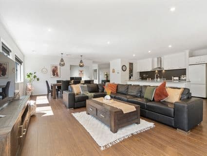 10 Canopy Grove, Cranbourne East - Thumbnail 5