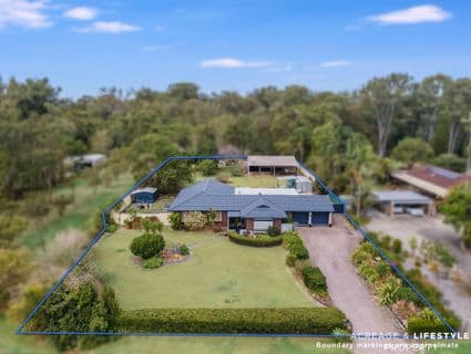 30 Sunny Court, Ningi - Image 1
