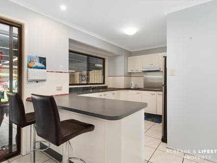 30 Sunny Court, Ningi - Thumbnail 3