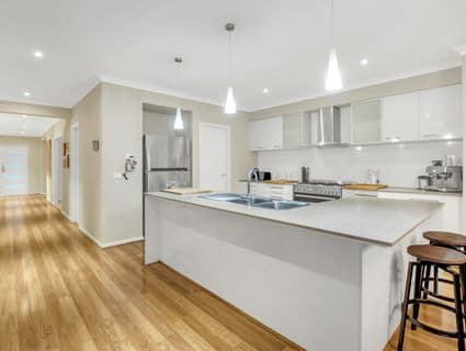 18 Positano Grove, Greenvale - Thumbnail 4