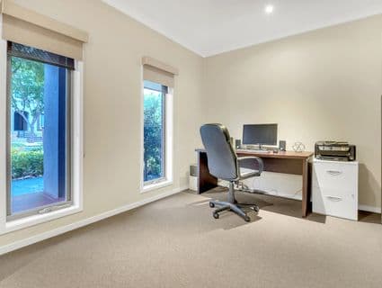 18 Positano Grove, Greenvale - Thumbnail 7