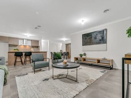 27 Gippsland Way, Craigieburn - Thumbnail 3