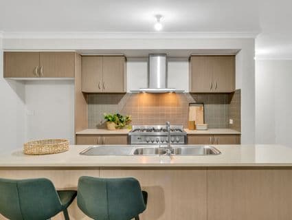 27 Gippsland Way, Craigieburn - Thumbnail 4