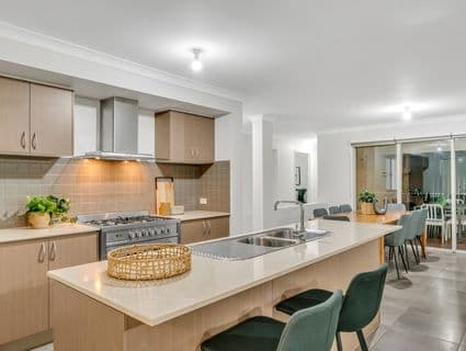 27 Gippsland Way, Craigieburn - Thumbnail 5