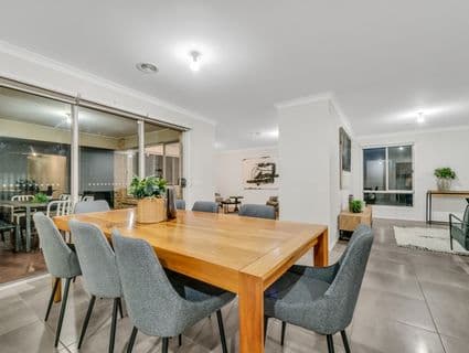 27 Gippsland Way, Craigieburn - Thumbnail 7