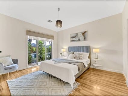 15 Yarra Gum Road, Manor Lakes - Thumbnail 5