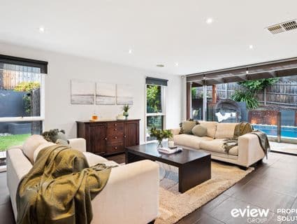 9 Latrobe Court, Wheelers Hill - Thumbnail 4