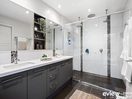 9 Latrobe Court, Wheelers Hill - Thumbnail 6