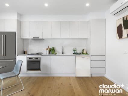2/18 Fawkner Road, Pascoe Vale - Thumbnail 5
