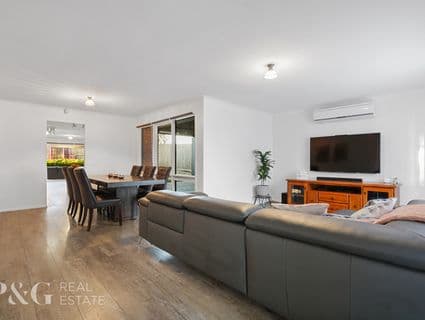 38 Maltravers Crescent, Cranbourne North - Thumbnail 3