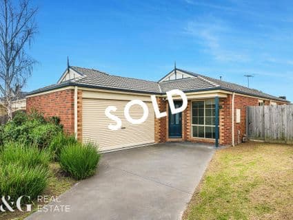 4 Norma Close, Narre Warren South - Image 1