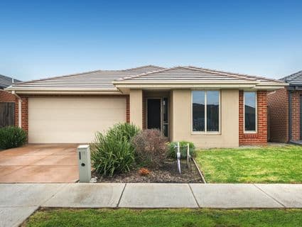 31 Boonwurrung Street, Cranbourne East - Image 1