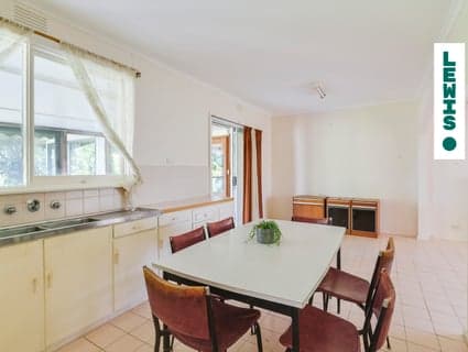 53 Station Road, Oak Park - Thumbnail 4
