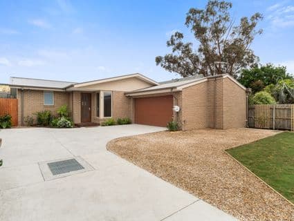 2/11 Stephen Street, Seaford - Image 1