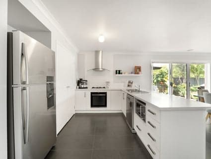 18 Hawkstone Road, Manor Lakes - Thumbnail 7