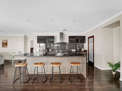 23 Heathcote Road, Manor Lakes - Thumbnail 8